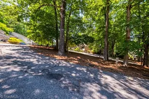 214 Lamplighter Cir, Winston-Salem, NC 27104 - Photo 28