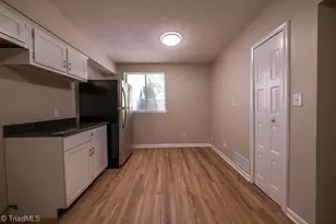 214 Lamplighter Cir, Winston-Salem, NC 27104 - Photo 12