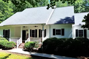 263 Thornecliffe Dr, State Road, NC 28676 - Photo 2