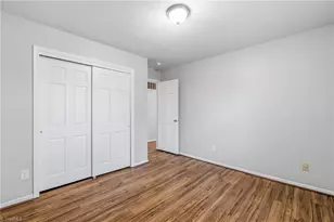 3229 Regents Park Ln, Greensboro, NC 27455 - Photo 28