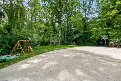1103 Peace Haven Road, Winston-Salem, NC 27104 - Photo 34