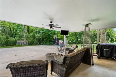 1103 Peace Haven Road, Winston-Salem, NC 27104 - Photo 38