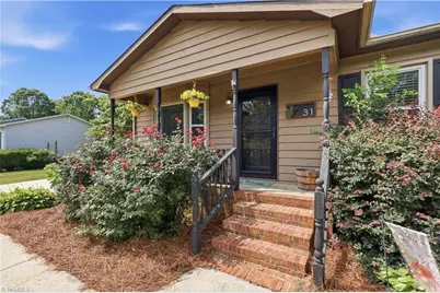 31 Kirk Street, Thomasville, NC 27360 - Photo 2