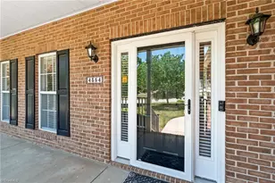 4354 Clovelly Dr, Greensboro, NC 27406 - Photo 4