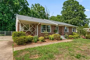115 Flintfield Dr, Winston-Salem, NC 27103 - Photo 4