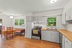 115 Flintfield Dr, Winston-Salem, NC 27103 - Photo 10