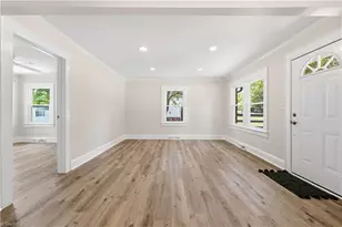 2258 May Dr, Burlington, NC 27215 - Photo 10