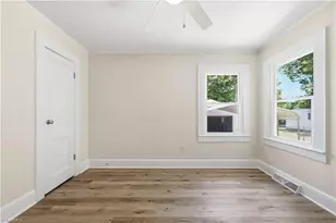 2258 May Dr, Burlington, NC 27215 - Photo 16