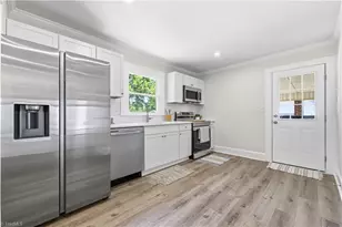 2258 May Dr, Burlington, NC 27215 - Photo 12