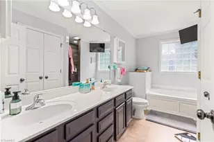 4430 Tipperary Pl, Winston-Salem, NC 27104 - Photo 16