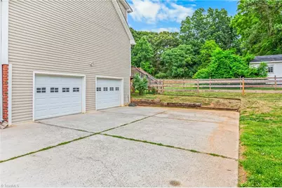 4430 Tipperary Place, Winston-Salem, NC 27104 - Photo 32