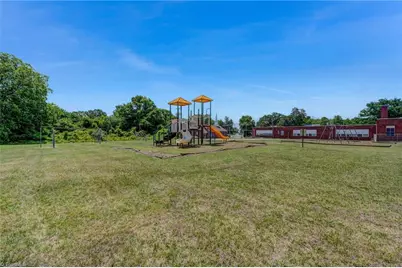 212 Lawsonville Avenue, Reidsville, NC 27320 - Photo 24