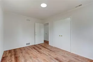411 Overlook St, Greensboro, NC 27403 - Photo 12
