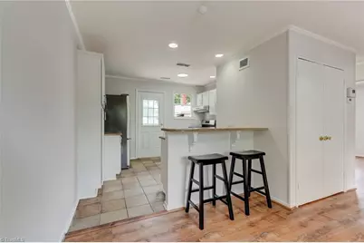411 Overlook Street, Greensboro, NC 27403 - Photo 8