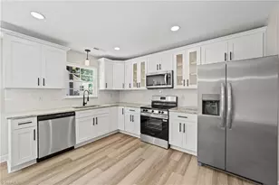 408 E Main St, Yadkinville, NC 27055 - Photo 14