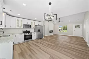 408 E Main St, Yadkinville, NC 27055 - Photo 12