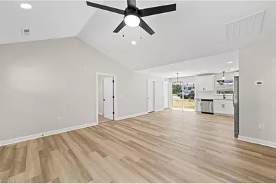 408 E Main Street, Yadkinville, NC 27055 - Photo 10