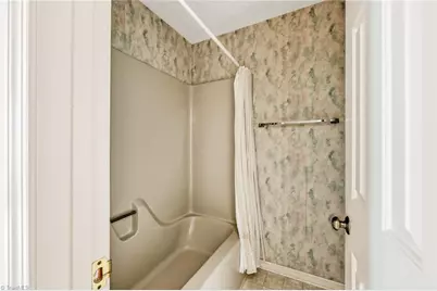 889 Brookleigh Court, Winston-Salem, NC 27104 - Photo 20