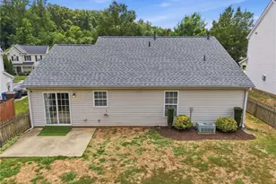 7 Bluestem Ct, Greensboro, NC 27405 - Photo 28