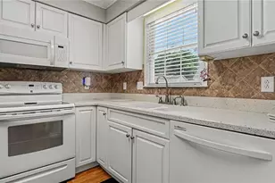 5520 Cornerstaff Dr, Greensboro, NC 27407 - Photo 10