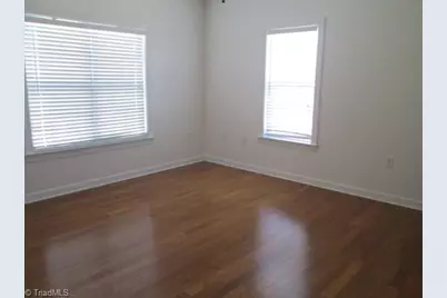 104 Sunset Circle #301, Greensboro, NC 27408 - Photo 6