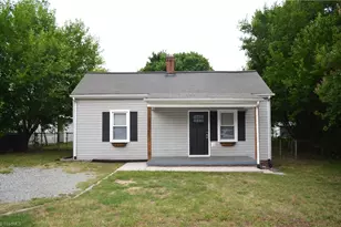 1303 Vine St, Greensboro, NC 27405 - Photo 2