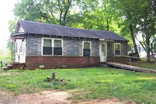 109 S Avondale Rd, Lexington, NC 27292 - Photo 1