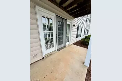 7129 Friendly Avenue #D, Greensboro, NC 27410 - Photo 18