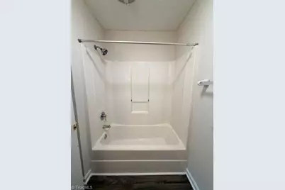 7129 Friendly Avenue #D, Greensboro, NC 27410 - Photo 16