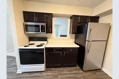 7129 Friendly Avenue #D, Greensboro, NC 27410 - Photo 20