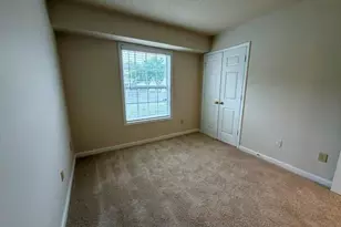7129 Friendly Ave, Greensboro, NC 27410 - Photo 8