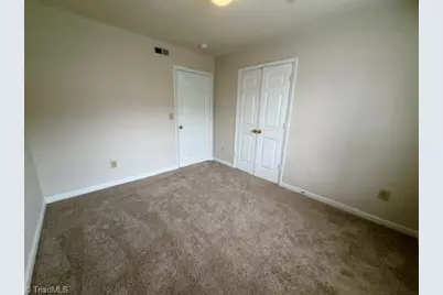 7129 Friendly Avenue #D, Greensboro, NC 27410 - Photo 6