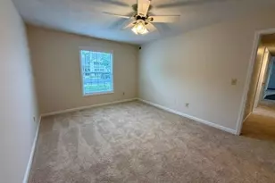 7129 Friendly Ave, Greensboro, NC 27410 - Photo 12