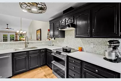 8 Mansfield Circle, Greensboro, NC 27455 - Photo 6