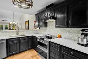 8 Mansfield Cir, Greensboro, NC 27455 - Photo 6