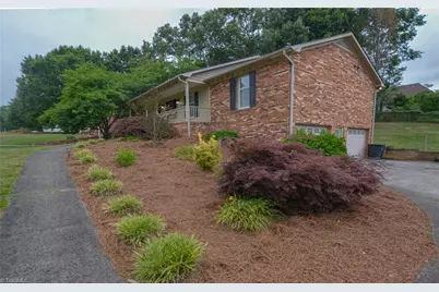 804 Newington Drive, Clemmons, NC 27012 - Photo 38