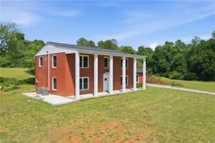 2016 Haw River Hopedale Rd, Burlington, NC 27217 - Photo 2