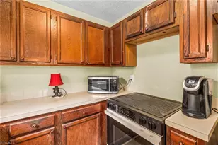 3113 Russell Way Ln, Winston-Salem, NC 27127 - Photo 12