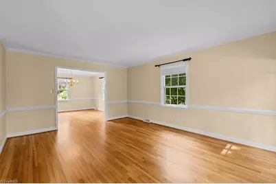 707 Sussex Court, Greensboro, NC 27410 - Photo 10