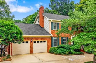 707 Sussex Ct, Greensboro, NC 27410 - Photo 2