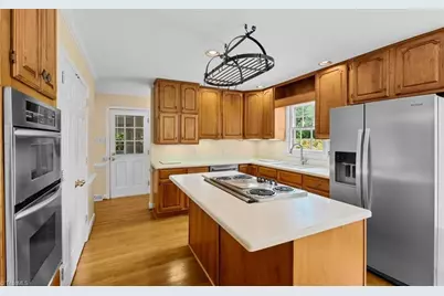707 Sussex Court, Greensboro, NC 27410 - Photo 22