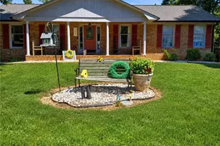 529 Carolina Ave N, Statesville, NC 28677 - Photo 4
