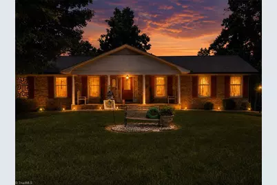 529 Carolina Avenue N, Statesville, NC 28677 - Photo 1