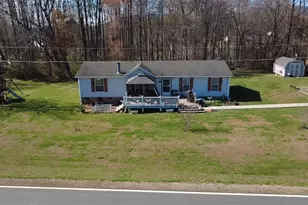 1090 Chestnut Grove Rd, King, NC 27021 - Photo 2
