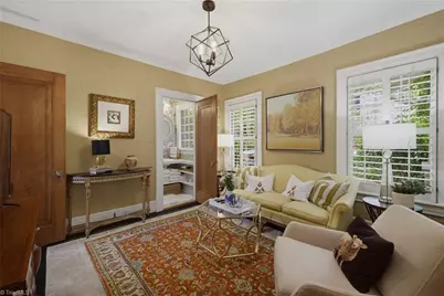 910 Courtland Street, Greensboro, NC 27401 - Photo 20