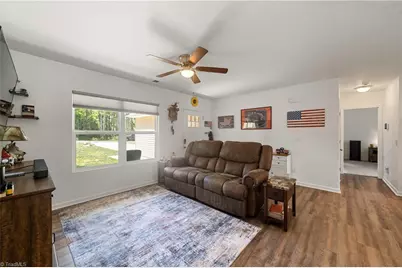 147 Lambeth Road, Thomasville, NC 27360 - Photo 10