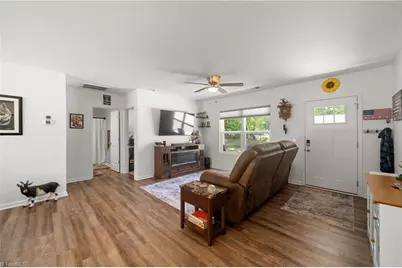147 Lambeth Road, Thomasville, NC 27360 - Photo 6