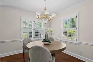 618 W Cornwallis Dr, Greensboro, NC 27408 - Photo 18