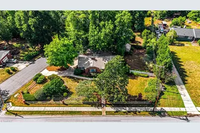 618 W Cornwallis Drive, Greensboro, NC 27408 - Photo 38