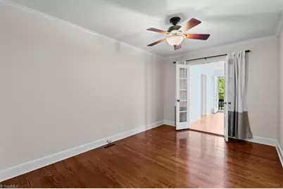 618 W Cornwallis Drive, Greensboro, NC 27408 - Photo 32